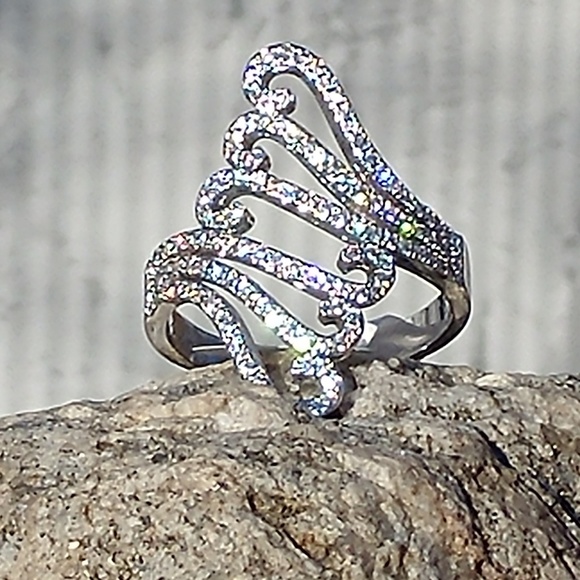 Woman's ring - Picture 8 of 8